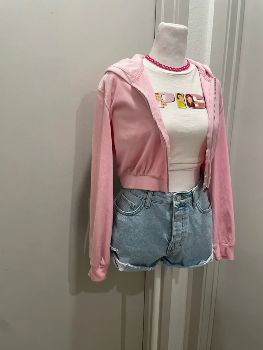 H&M Divided Pink Velour Cropped Zip-Up Hoodie - S - Picture 4 of 14